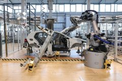 Volkswagen 4.0 – the production systems of tomorrow are being developed in the Gläserne Manufaktur in Dresden